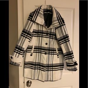 Byer Plaid Coat